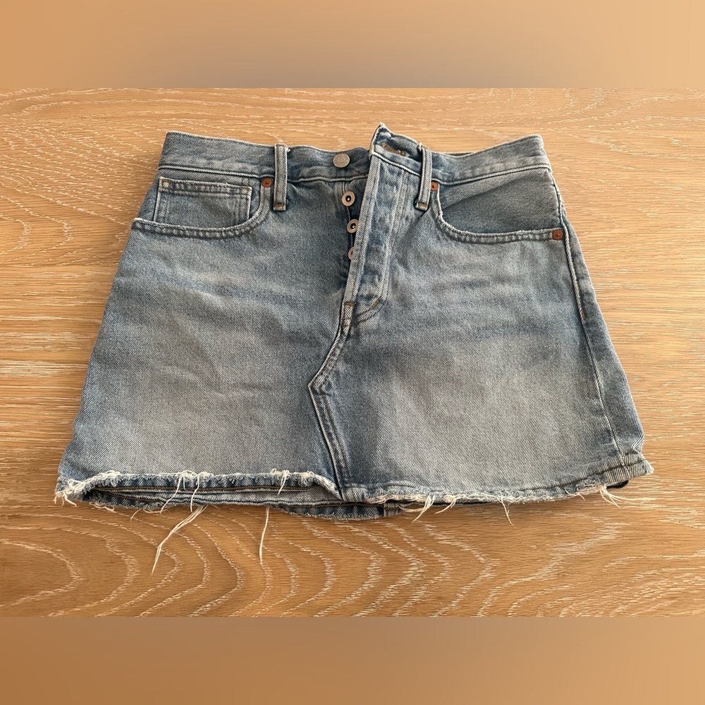Madewell Button-Front Denim Mini Skirt - size 25 (run big)